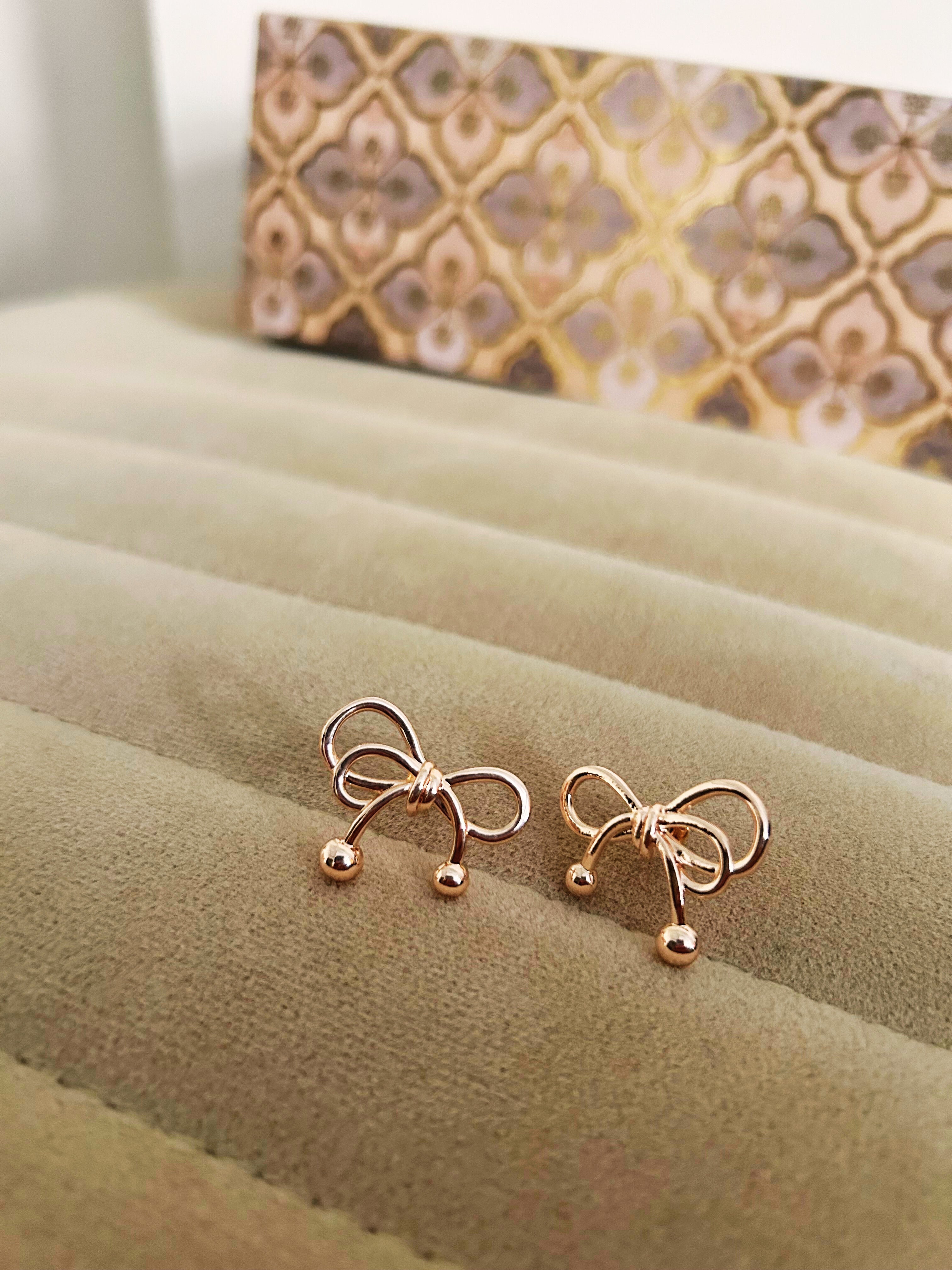 Rose Gold Bow Earrings