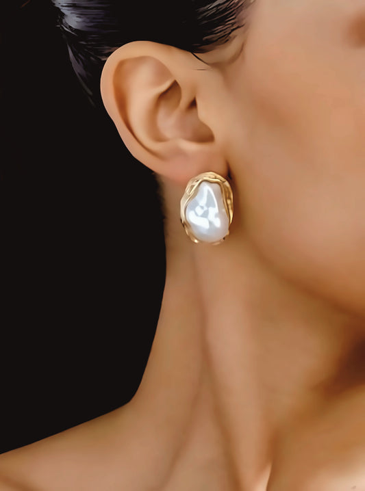 Glided Pearl Studs
